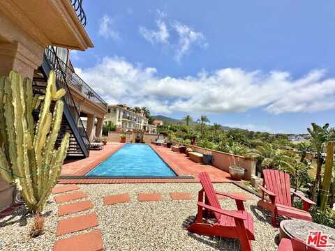 6140 Cavalleri Rd, Malibu, CA 90265