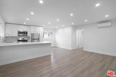 11347 Emelita St, North Hollywood, CA 91601