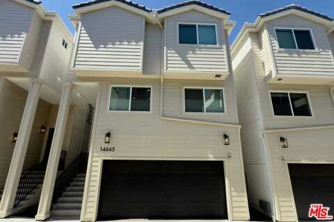 14665 W Sara Ln, Panorama City, CA 91402