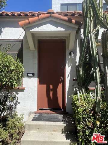 11319 Iowa Ave, Los Angeles, CA 90025
