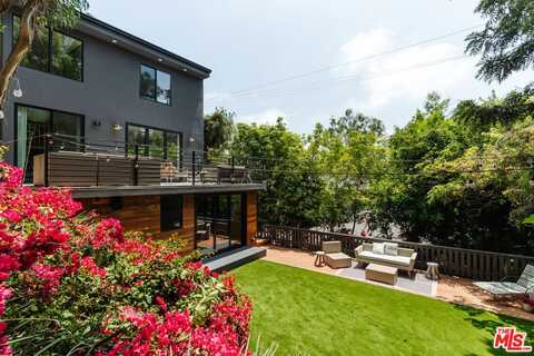 12220 Benmore Ter, Los Angeles, CA 90049