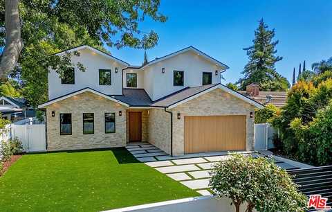 22616 Hatteras St, Woodland Hills, CA 91367