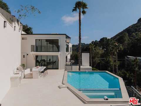 2256 Nichols Canyon Rd, Los Angeles, CA 90046