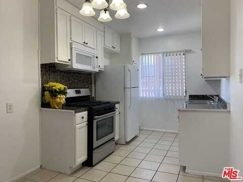 1330 S WILTON PL, LOS ANGELES, CA 90019