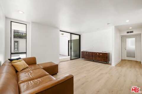 906 N Doheny Dr, West Hollywood, CA 90069