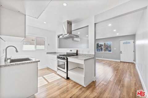 24242 Pine St, Newhall, CA 91321