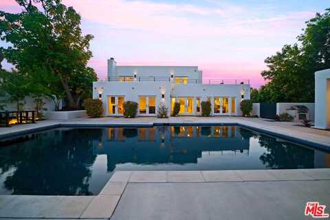 5118 Cerrillos Dr, Woodland Hills, CA 91364