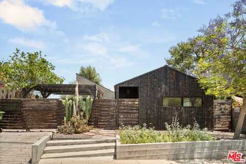 485 Canyon Vista Dr, Los Angeles, CA 90065