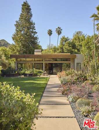 1418 Bonnell Dr, Topanga, CA 90290