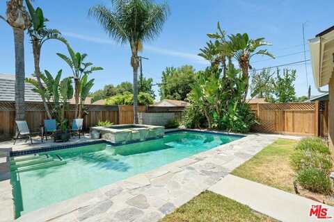 7513 Louise Ave, Van Nuys, CA 91406