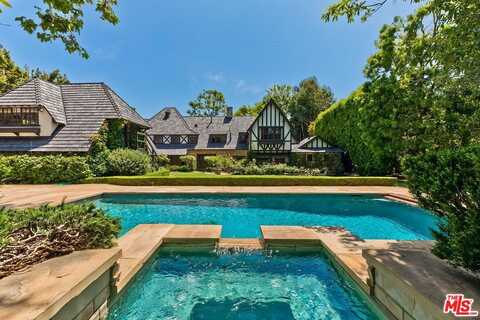 13535 Lucca Dr, Pacific Palisades, CA 90272