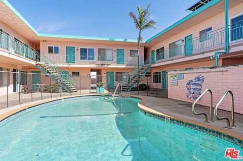 7825 W Manchester Ave, Playa Del Rey, CA 90293