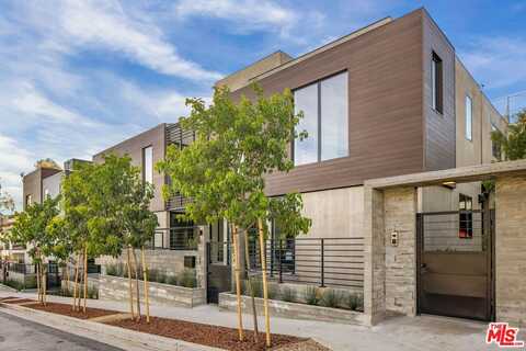 927 Hilldale Ave, West Hollywood, CA 90069