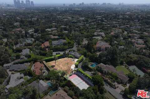 1120 Summit Dr, Beverly Hills, CA 90210