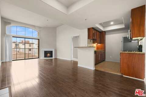 10275 Missouri Ave, Los Angeles, CA 90025
