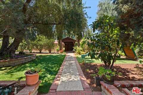 6141 Corbin Ave, Tarzana, CA 91356