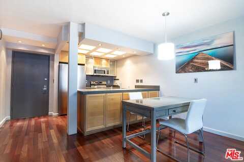 740 N Kings Rd, West Hollywood, CA 90069