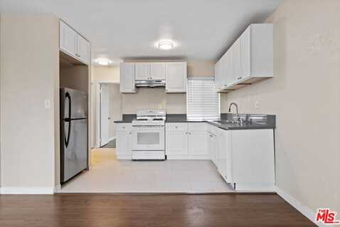 2818 W Jefferson Blvd, Los Angeles, CA 90018