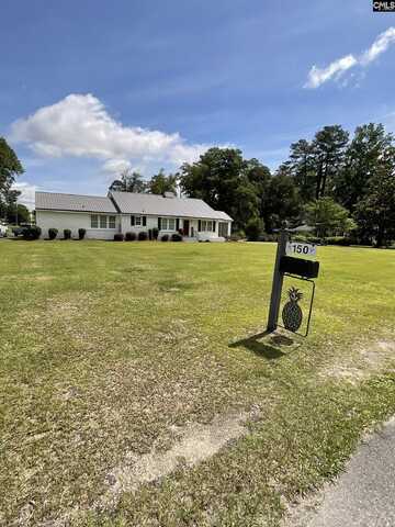 150 Azalea Avenue, Bamberg, SC 29003