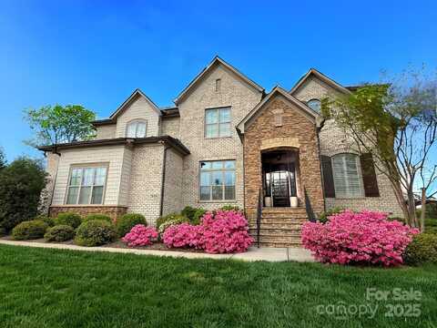 324 Squash Harvest Court, Matthews, NC 28104