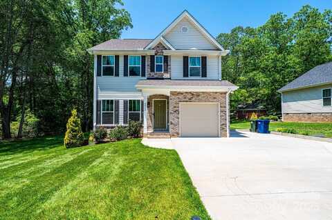 2045 13th Street NE, Hickory, NC 28601