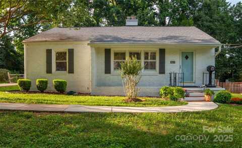 2115 Arnold Drive, Charlotte, NC 28205