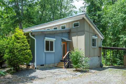 17 Digges Road, Asheville, NC 28805