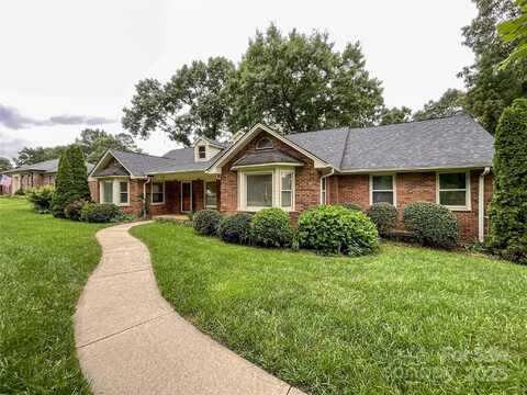 965 Hunting Avenue, Lincolnton, NC 28092