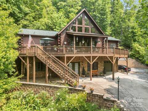 158 Raven Boulevard, Lake Lure, NC 28746