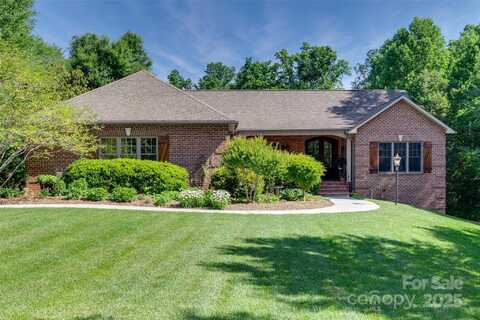 103 3rd Street SW, Catawba, NC 28609