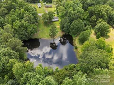 1 Amy Lane unit: 4-6 &8, Lancaster, SC 29720