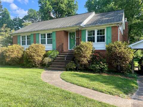 5806 Whitingham Drive, Charlotte, NC 28215