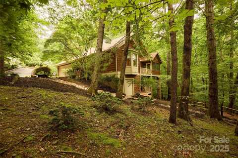 201 W Chimney Crossing, Hendersonville, NC 28739