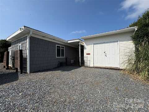 333 Mount View Lane, New London, NC 28127