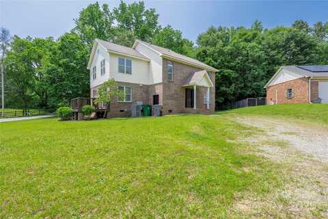 7903 Impala Lane, Charlotte, NC 28216