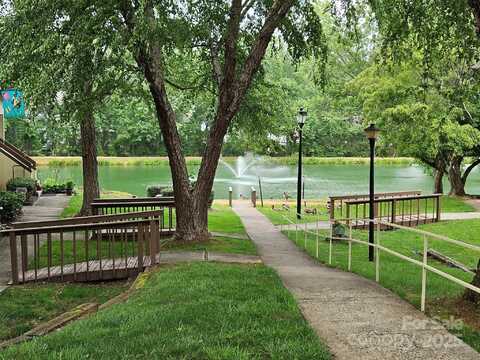 7329 Winery Lane, Charlotte, NC 28227