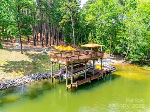 18311 Rosapenny Road, Charlotte, NC 28278