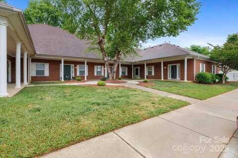 7138 Somerset Springs Drive, Charlotte, NC 28262