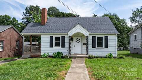 626 1st Avenue SE, Hickory, NC 28602