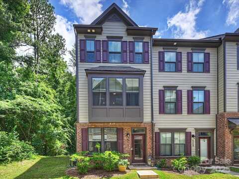 513 Cubitt Court, Charlotte, NC 28205