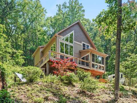 243 Blueberry Lane, Swannanoa, NC 28778