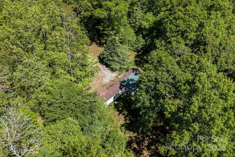 501 Deer Chase Circle, Cedar Mountain, NC 28718