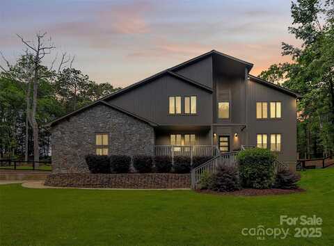 9423 Man O War Road, Fort Mill, SC 29707