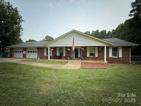 117 Lincoln Village Drive, Statesville, NC 28677