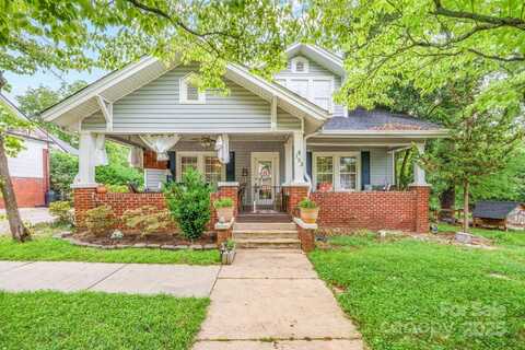 153 S Center Street, Taylorsville, NC 28681