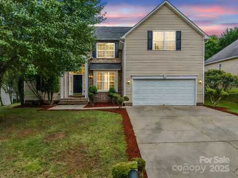 24 Yorktown Circle, Arden, NC 28704