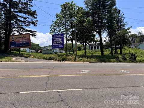 130 N 1st Street, Franklin, NC 28734