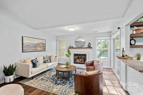 3308 Selwyn Farms Lane, Charlotte, NC 28209
