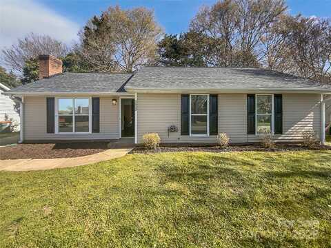 10707 Copper Field Drive, Pineville, NC 28134