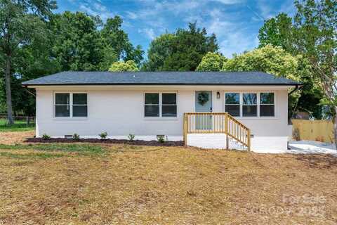 756 Logan Street, Mooresville, NC 28115
